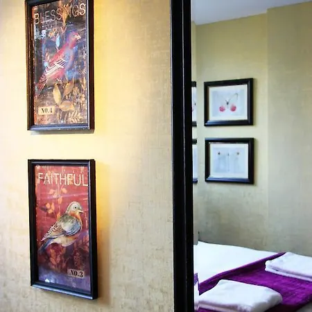 House Of Freddy Hotel 3*