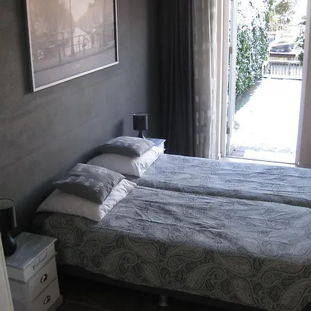 Quarenta Couette-café 2*