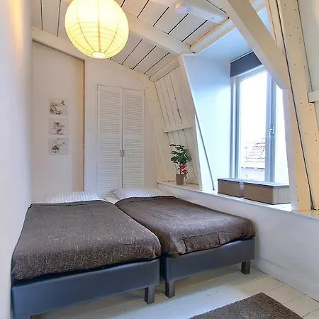 Apartment Sweet *