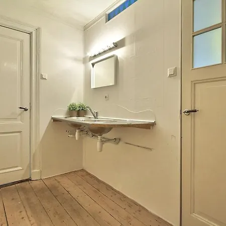Apartment Sweet Amsterdam
