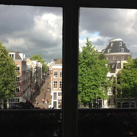 Couette-café Bij Tijn Op De Gracht