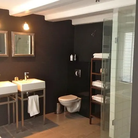 Couette-café Bij Tijn Op De Gracht