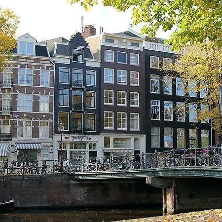 Bij Tijn Op De Gracht Amsterdam
