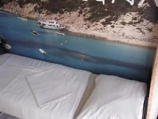 호스텔 사르파티 *