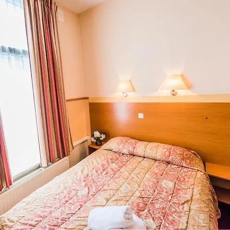 Sander Hotel