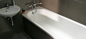 The Social Hub West 3*