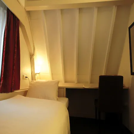 Singel 3* Amsterdam