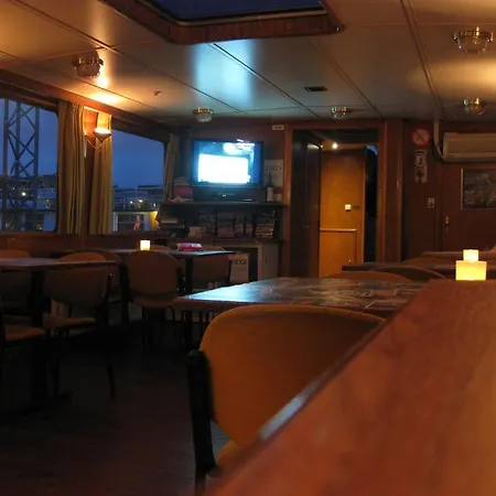 Bådhotel Passengership Avanti 2*