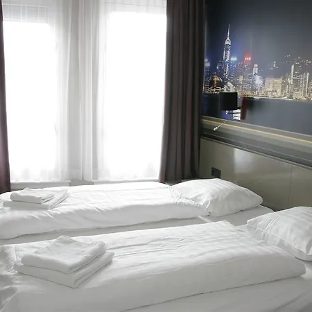 Hotel Budget Tourist