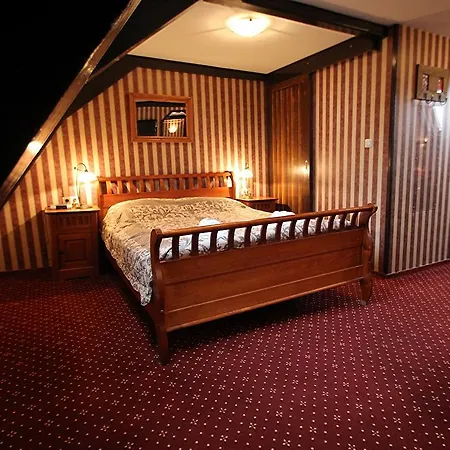Hotell Village