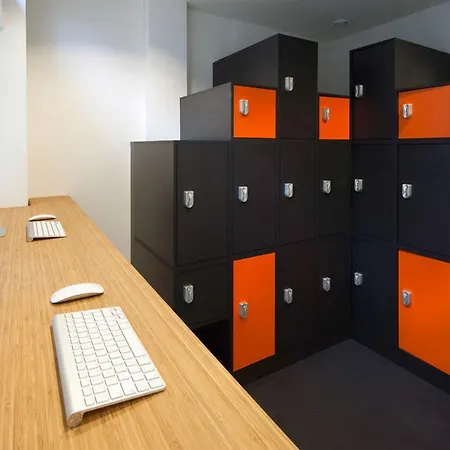 Easyhotel City Centre South Amsterdam