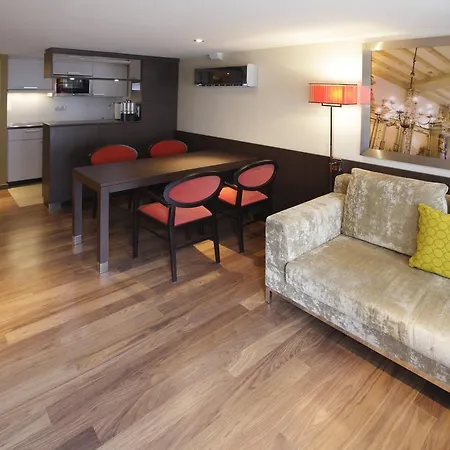 Krasnapolsky Aparthotel 2*