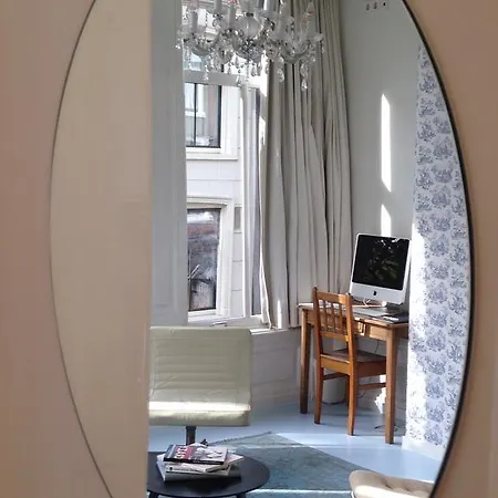 Bed & Breakfast Miauw Suites, Canal View City Centre 2*