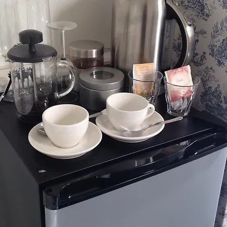 Bed & Breakfast Miauw Suites, Canal View City Centre Amsterdam