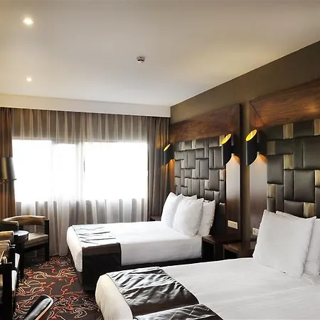 Hotel Xo Park West 4*