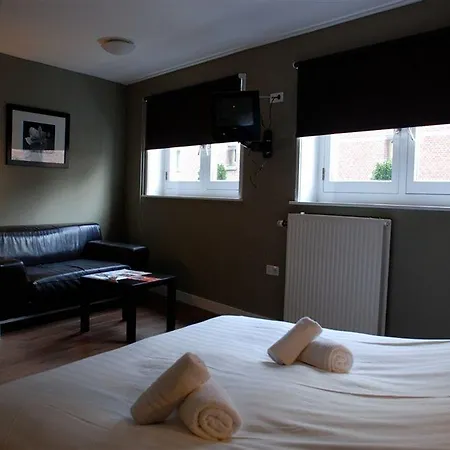 Frisco Hotel 2*