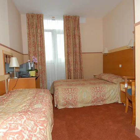 Sander Hotel