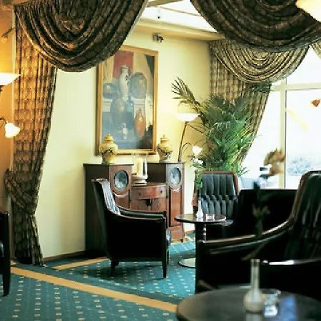 Hotel Nh Schiller
