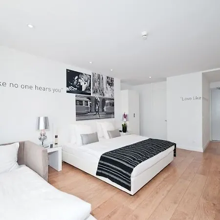 Max Brown Museum Square, Part Of Sircle Collection Hotel 3*