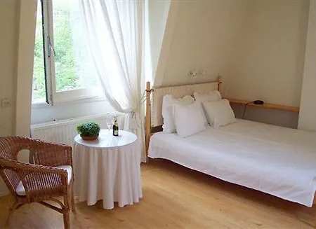 Bed And Breakfast Amsterdam Hotel