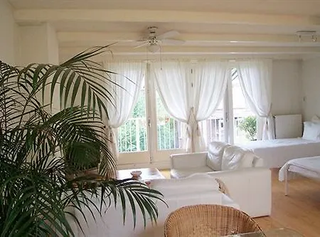 Bed And Breakfast Amsterdam