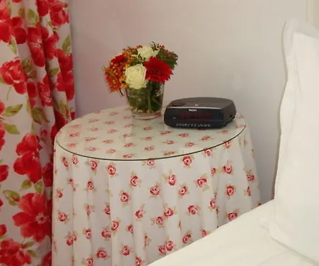 Bed And Breakfast Amsterdam 3*
