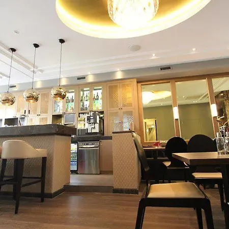 Apple 3* Amsterdam