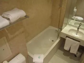 فاميلي هوتل كويك *