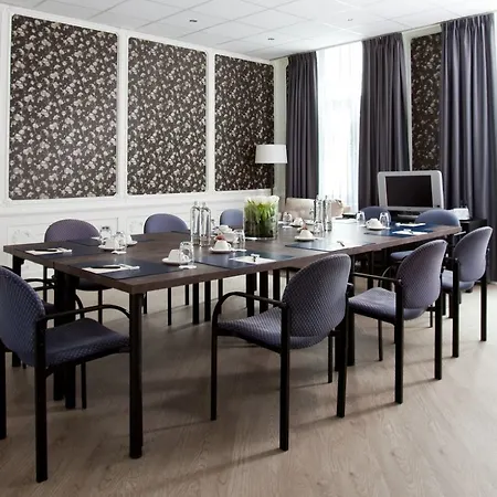 Hotel De Roode Leeuw 4*