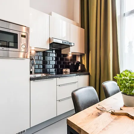 Yays East By Numa Apart-hotel 4*
