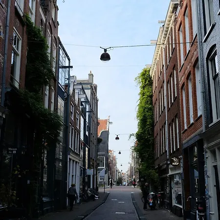 Bed & Breakfast La Vie En Roos