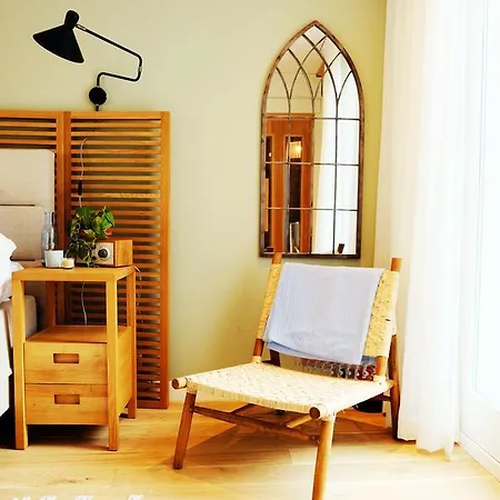 Bed & Breakfast La Vie En Roos Amsterdam