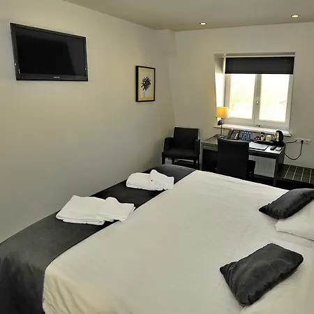 Parkview Szálloda 3*