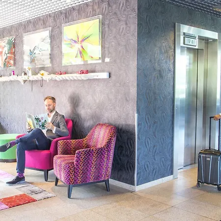 Westcord Fashion Hotel