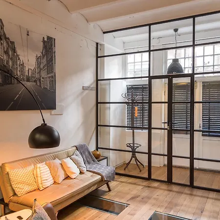 The Warehouse 3* Амстердам