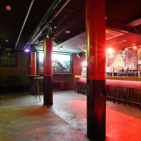Hans Brinker Hostel