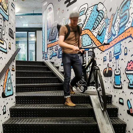 The Social Hub West