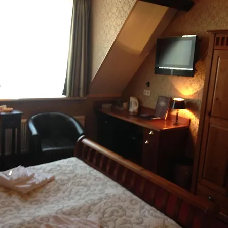 Village Hotell 3*