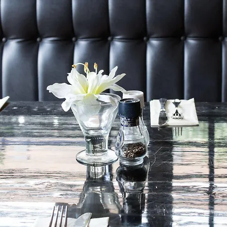 New West Hotel 3*