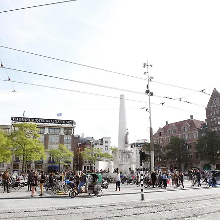 Damsquare Hotel 3*
