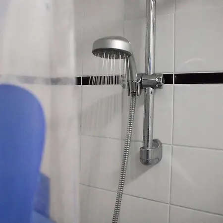 호스텔 사르파티