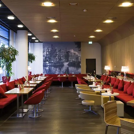 Ibis Centre Hotel 3*