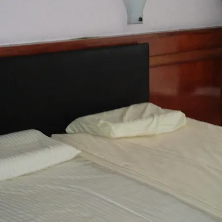 Hotel Manofa 2*