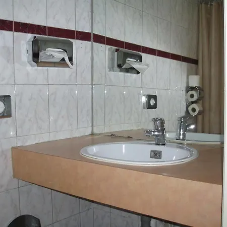 Hotel Manofa