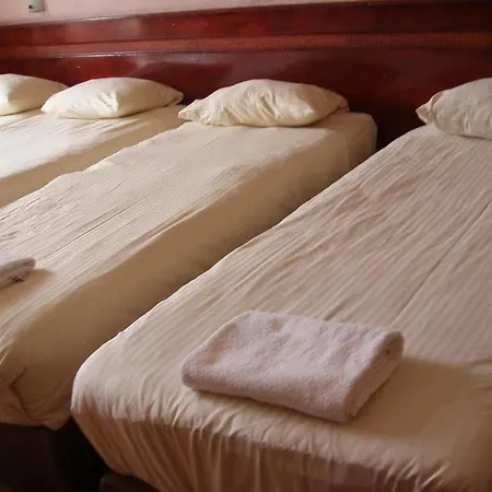 Manofa Hotel 2*
