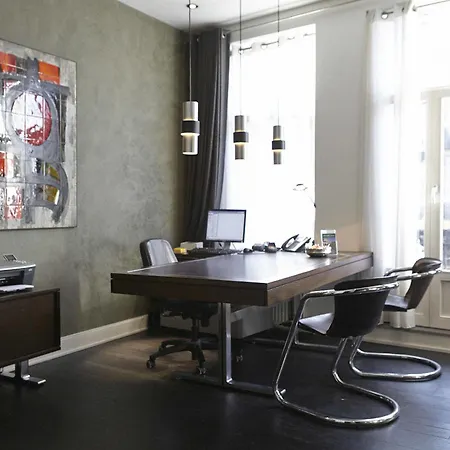 Weber Studio's Hotel
