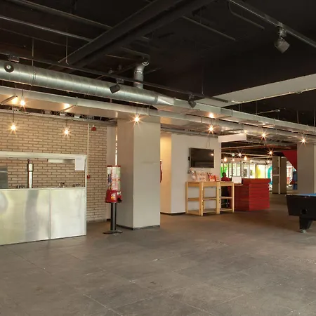 Wow Hostel Amsterdam