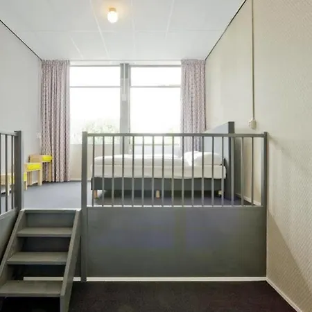 Wow Hostel *