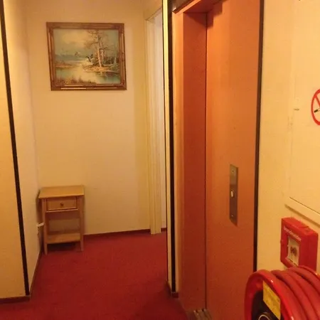 Hotel Budget Season Star Amsterdam
