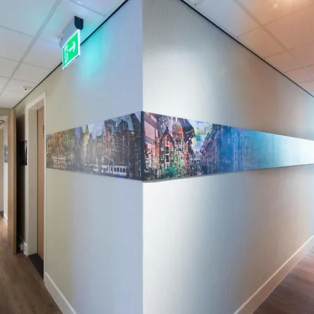 Mosaic Centre Hotel